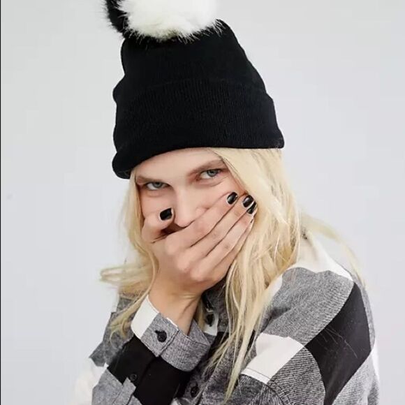 Monki Ombre Pom Pom Hat - Picture 4 of 4
